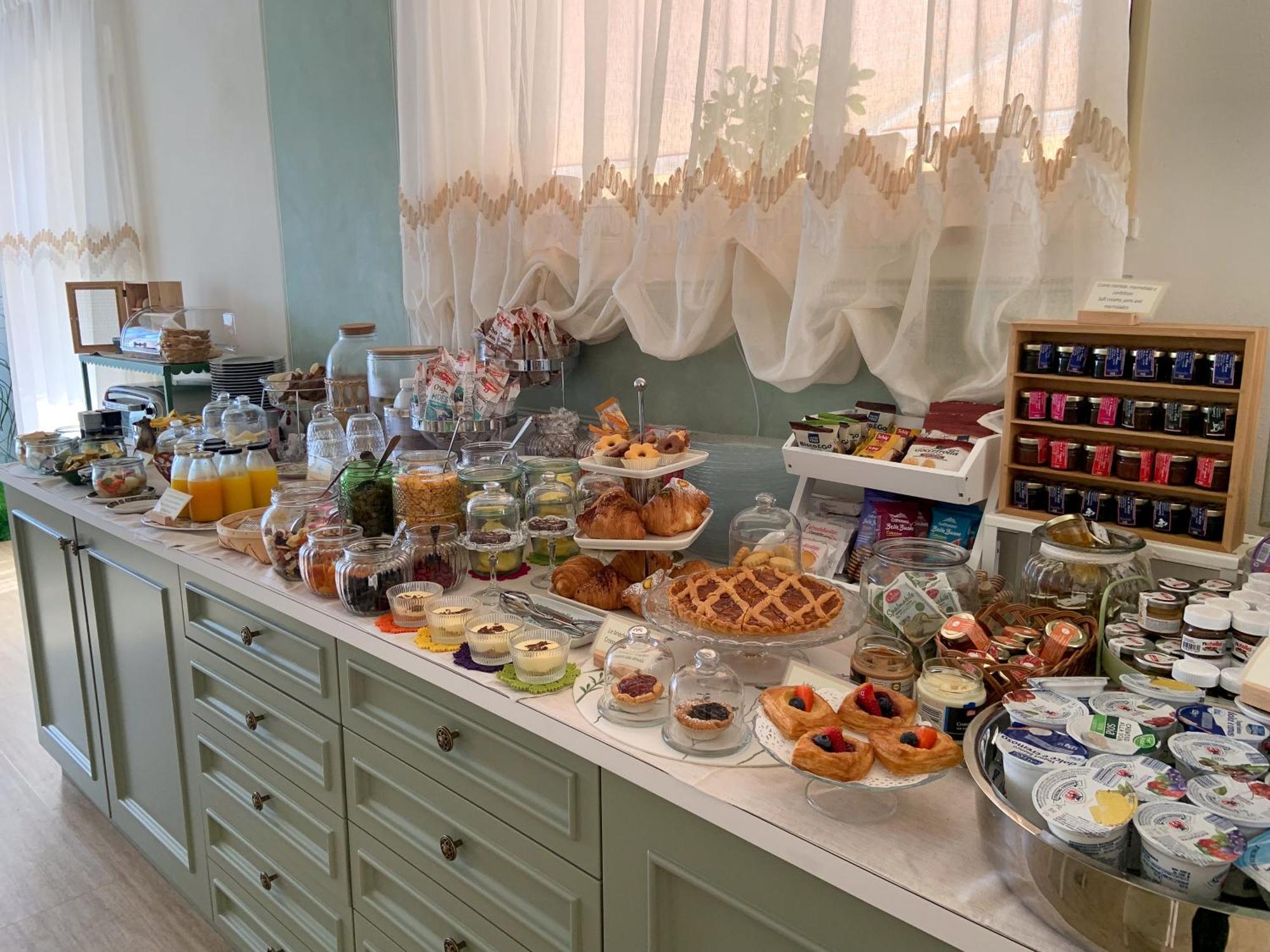 Incanto Di Luna Hotel Сирмионе Екстериор снимка