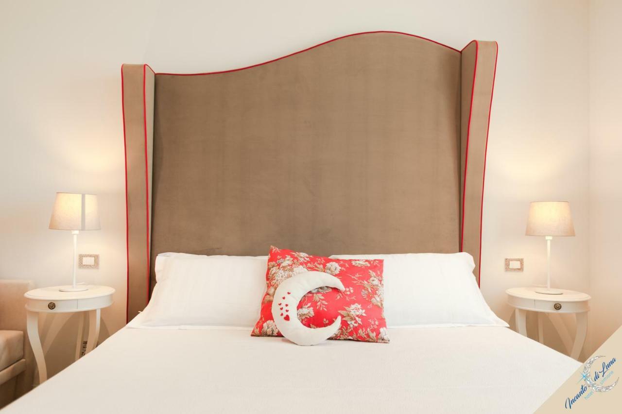 Incanto Di Luna Hotel Сирмионе Екстериор снимка